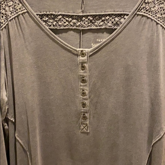 Torrid Top - Picture 4 of 7